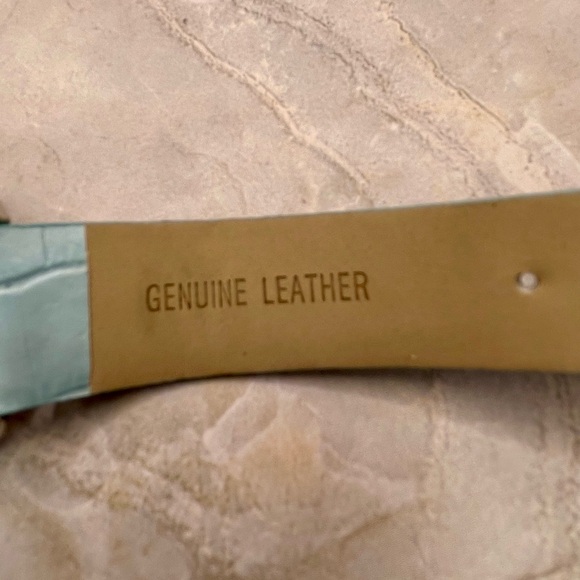 Gossip Silver Seahorse Ocean Theme Quartz Watch with Blue Leather Band. Crystals - Picture 8 of 8